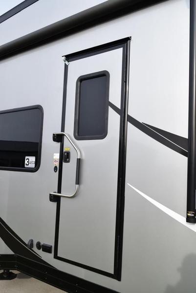 ATC 40' ALL ALUMINUM 5TH WHEEL TOY HAULER for Sale $0
