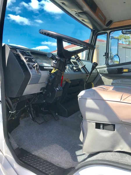2001 Freightliner United 1410 Garage Unit for Sale $74,990
