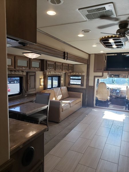 2018 Haulmark 45' Status Tandem Axle Super C Motorcoach
