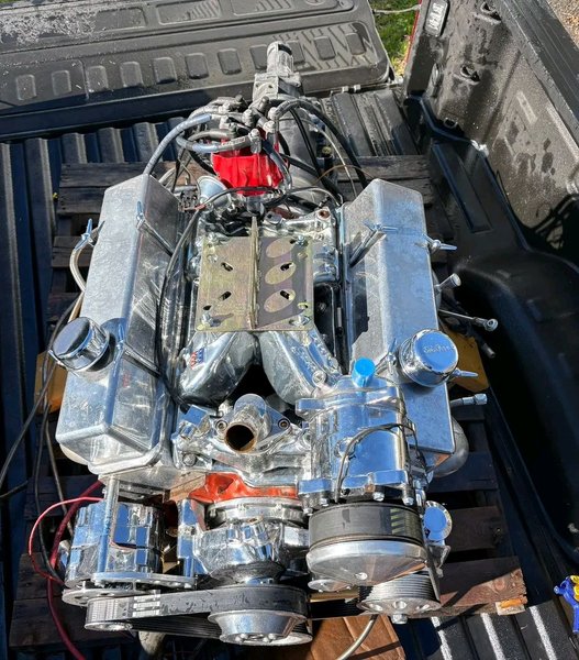 SMALL BLOCK  CHEVY ENGINE