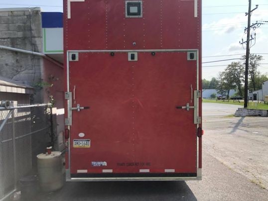 2002 40ft Featherlite Aluminum Stacker Trailer for Sale $42,000