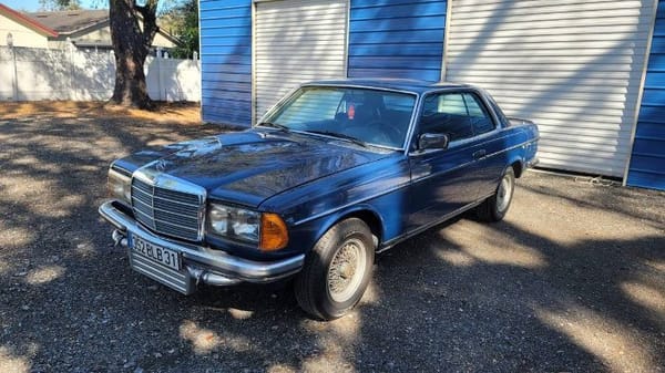 1983 Mercedes-Benz 300CD  for Sale $10,995 