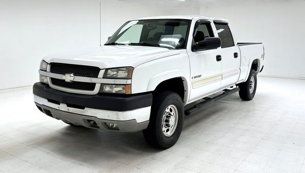 2004 Chevrolet Silverado 2500 HD Crew Cab Short Bed Pickup  for Sale $16,000 