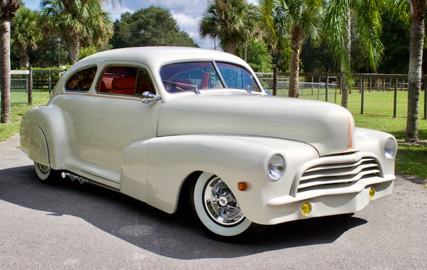 1947 Chevrolet Fleetline Aero Sedan / SUPER High Show Qualit