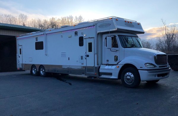 Renegade 2510XG Garage Unit for Sale $165,900