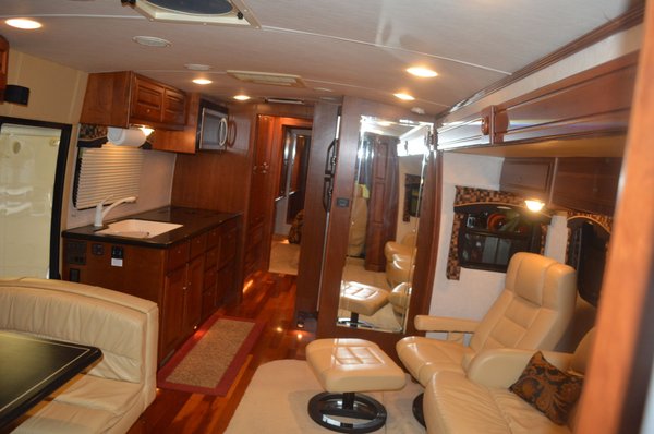 2007 Dynamax Dynaquest XL 38TS for Sale $129,000