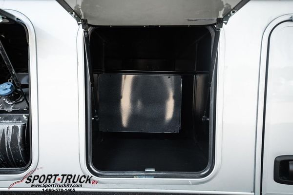 2021 NeXus RV Wraith Super 35W