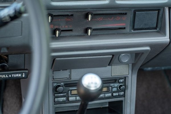 1988 Toyota Hilux