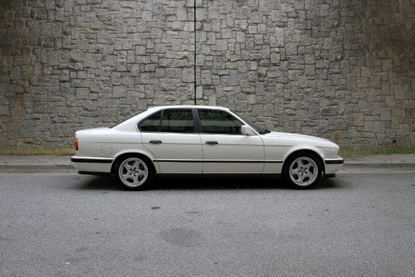 1991 BMW M5  for Sale $39,995 