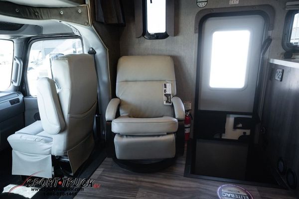 2021 NeXus RV Wraith Super 32W