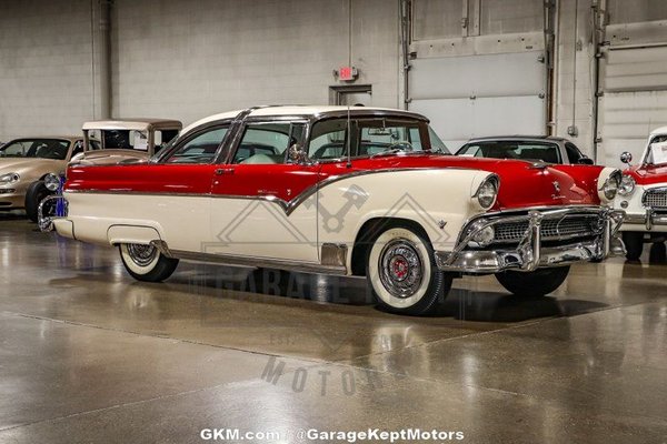 1955 Ford Fairlane Crown Victoria