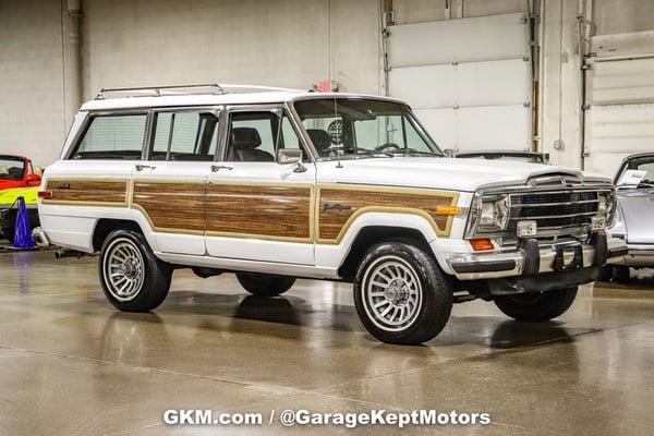 1990 Jeep Grand Wagoneer  for Sale $44,900 