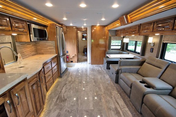 2020 RENEGADE RV Verona LE 38LDG Class C Motorhome