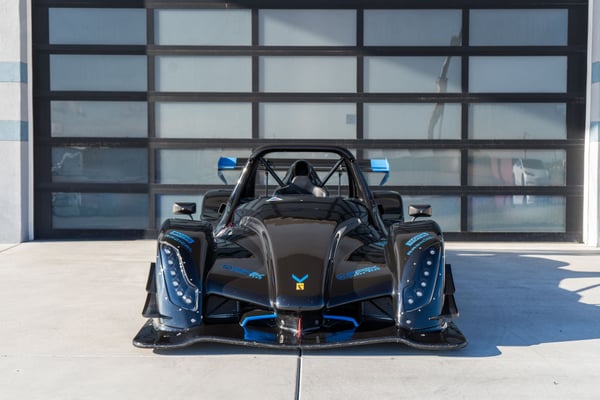 Radical SR10 - Center Seat - ONLY 7 hours since new!  for Sale $125,000 