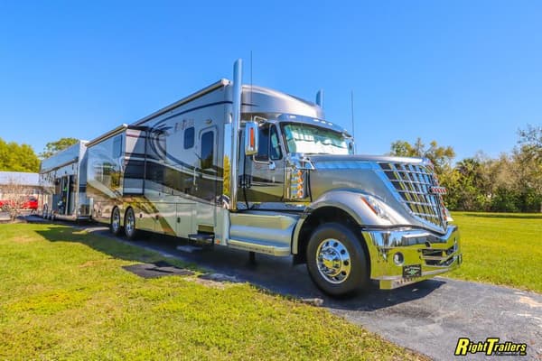 HOT HOT HOT! Motorhome and Lift Gate Stacker COMBO  for Sale $749,999 