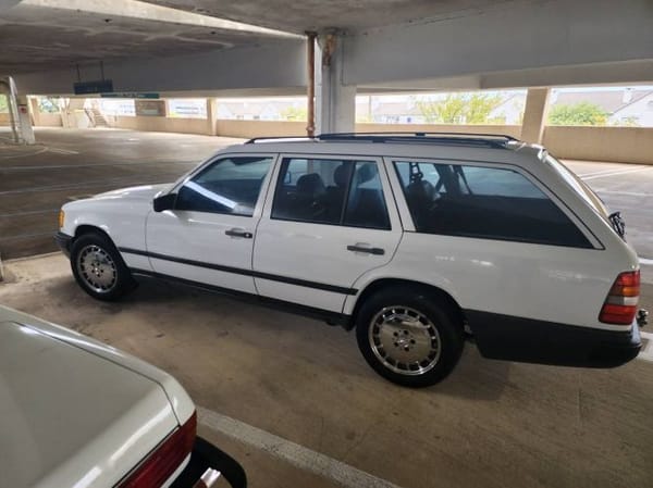 1988 Mercedes-Benz 300TE  for Sale $10,995 