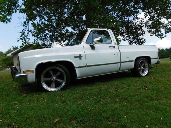 1986 Chevrolet C10  for Sale $34,895 