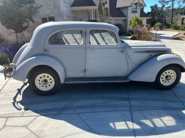 1936 Hupmobile Sedan