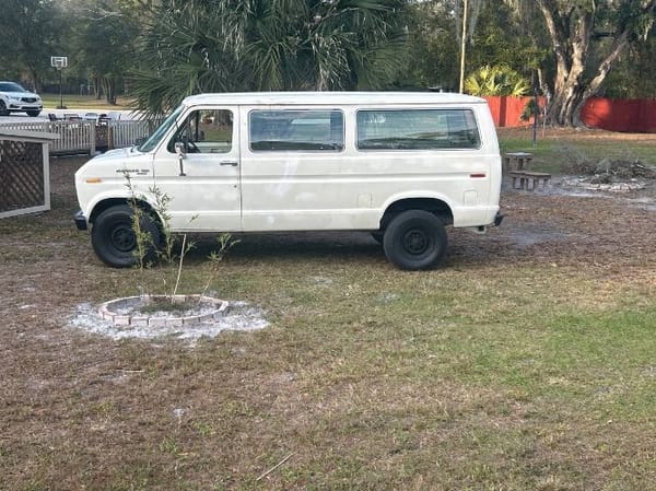 1986 Ford Econoline  for Sale $12,995 