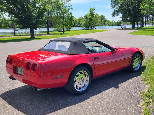 1991 Chevrolet Corvette Convertible  for Sale $12,900 