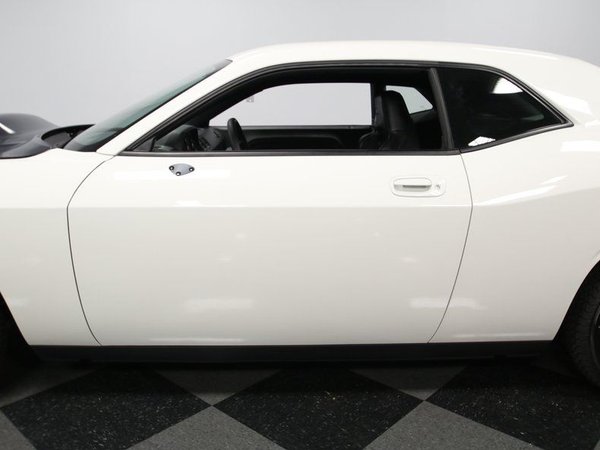 2009 Dodge Challenger Drag Pak for Sale $79,995