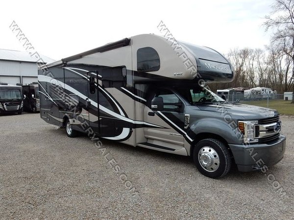 2019 Thor Motor Coach Magnitude