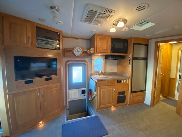 2006 Haulmark 16' Garage for Sale $124,900