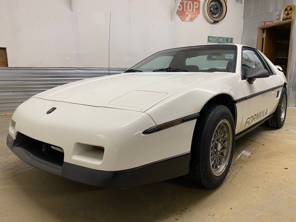 1988 Pontiac Fiero