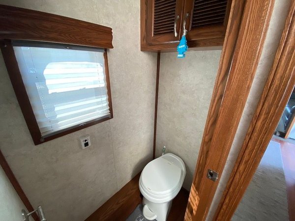 2007 SHOWHAULER for Sale $159,900