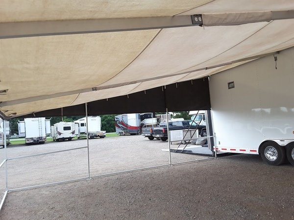 2006 T & E 34' LIFTGATE