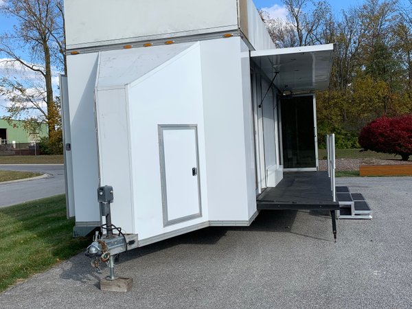 2013 Custom Sales Trailer, Full Aluminum Frame for Sale $33,500