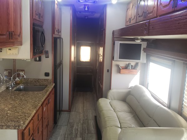 2006 S&S hauler with liftgate trailer for Sale $269,000