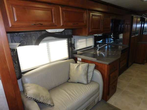 39L FLEETWOOD DISCOVERY for Sale $63,900