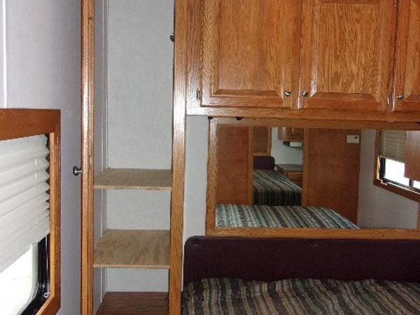 2003 Renegade 28' conversion for Sale $119,000