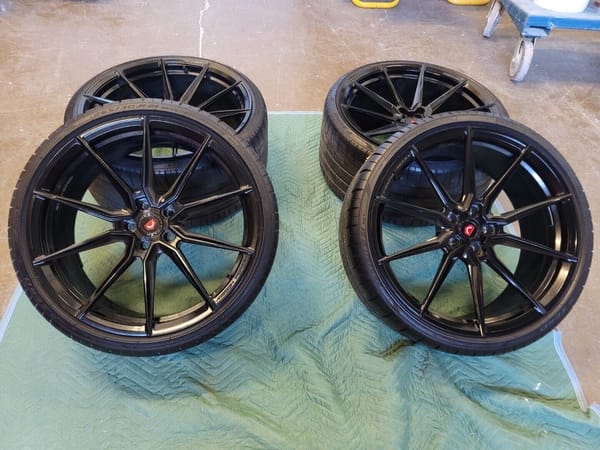 VOSSEN EVO2 Wheels - 21’’ 22’’ (With Tires) - Ferrar  for Sale $5,500 
