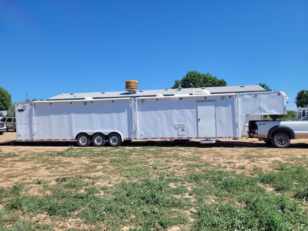 Living quarters car trailer  for Sale $12,000 