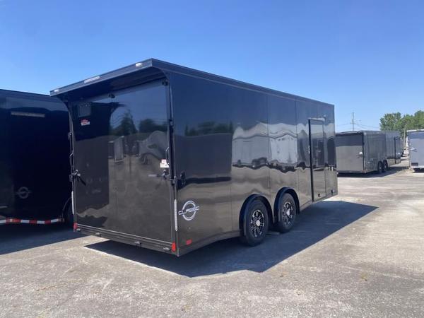 UNITED V-NOSE 20 FT CAR HAULER 7 FT INTERIOR HEIGHT