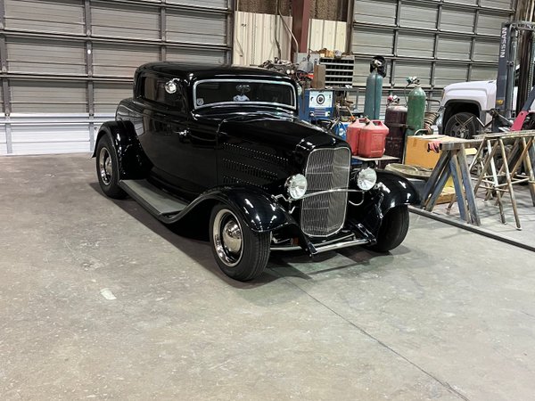 1932 Ford 3 window