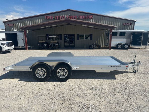 2026 Featherlite 17'6" Car Hauler Bumper Pull