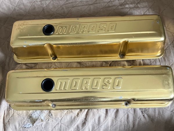 Moroso valve covers  for Sale $1 