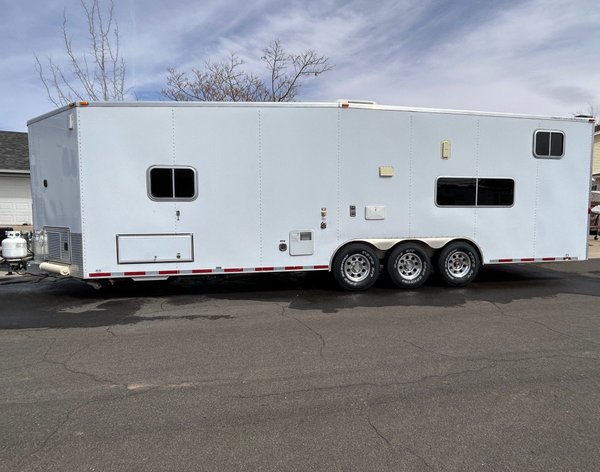 Featherlite 32’ Triple Axle Aluminum Toy Hauler  for Sale $32,500 