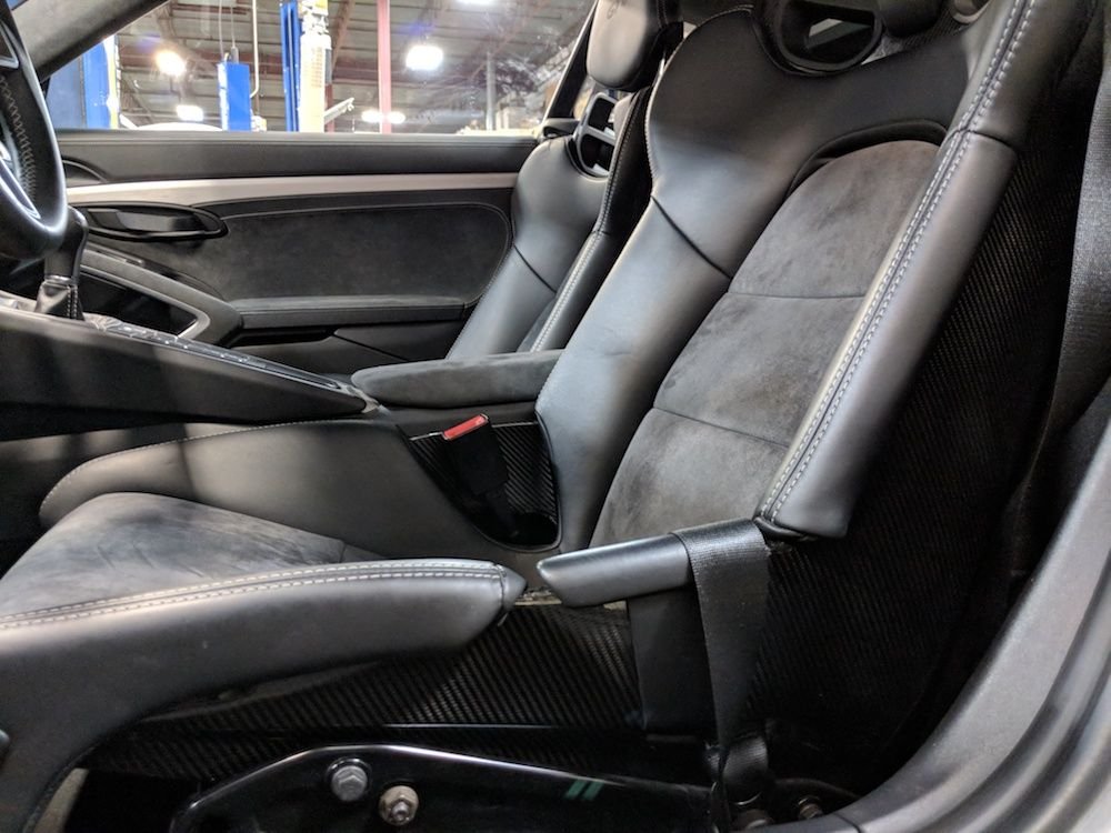 Cayman hotsell gt4 seats