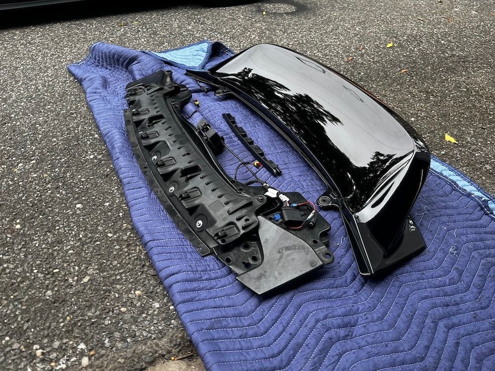 Exterior Body Parts - OEM Porsche 991.1 Sport Design Ducktail spoiler - painted black - Used - 2012 to 2016 Porsche 911 - Bayport, NY 11705, United States