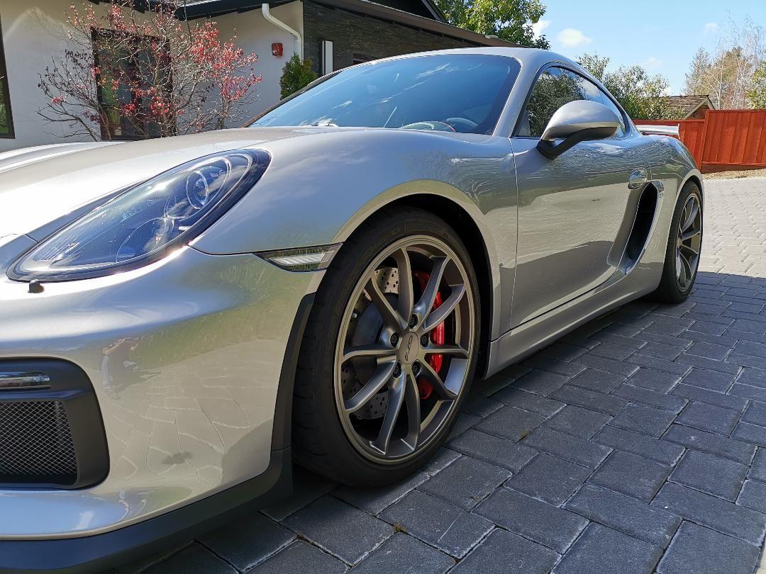 2016 Porsche Cayman GT4 - 2016 Garage Queen, low miles, GT Silver Cayman GT4 - Used - VIN WP0AB2A89GK191640 - 3,500 Miles - Manual - Menlo Park, CA 94025, United States