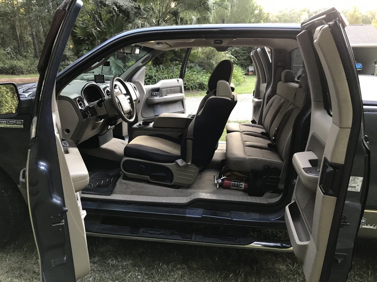 2004 Ford F-150 - 2004 Ford F-150 XLT Extended Cab - GREAT TOWING TRUCK - Used - VIN 1FTPX125X4NC72010 - 219,000 Miles - 8 cyl - 2WD - Automatic - Truck - Blue - Reddick, FL 32686, United States