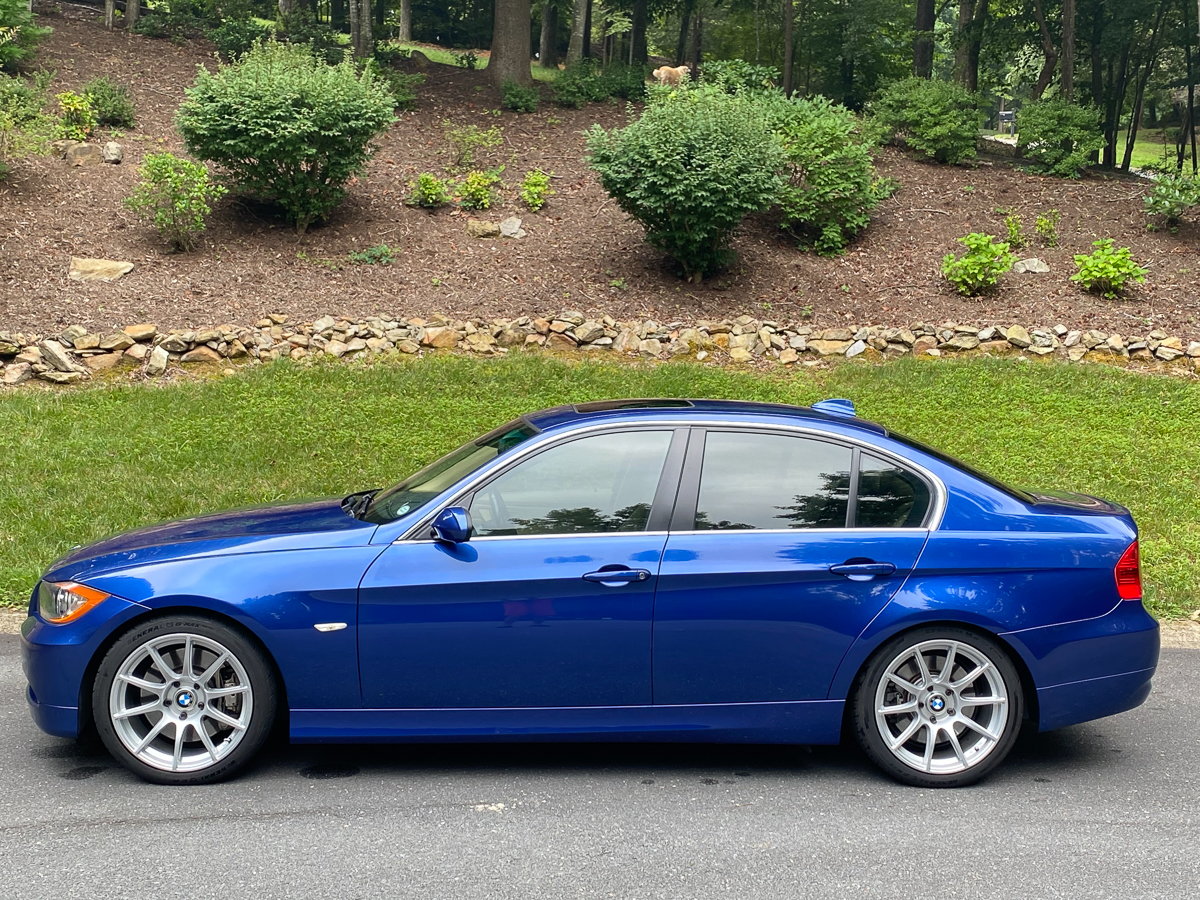 2007 BMW 335i - 2007 e90 335i (sedan), 6MT, 44K miles, Sport, Premium, Adaptive HID, heavily optioned - Used - VIN WBAVB73507PA65609 - 44,646 Miles - 6 cyl - 2WD - Manual - Sedan - Blue - Cramerton, NC 28032, United States