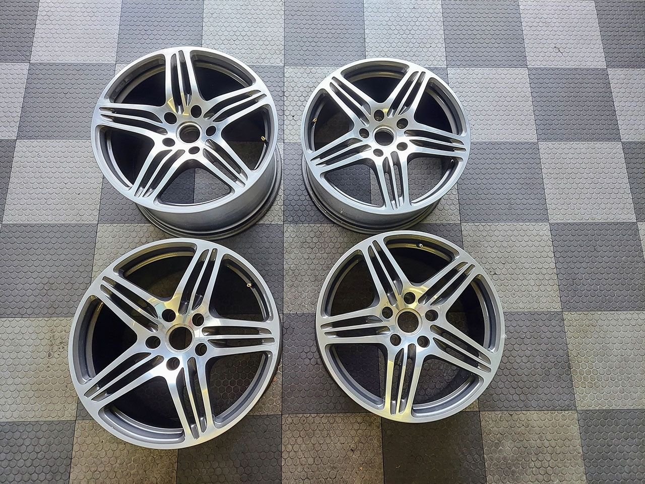Wheels and Tires/Axles - 997 Turbo Wheel Set 19" - Used - 2001 to 2012 Porsche 911 - Medina, OH 44256, United States
