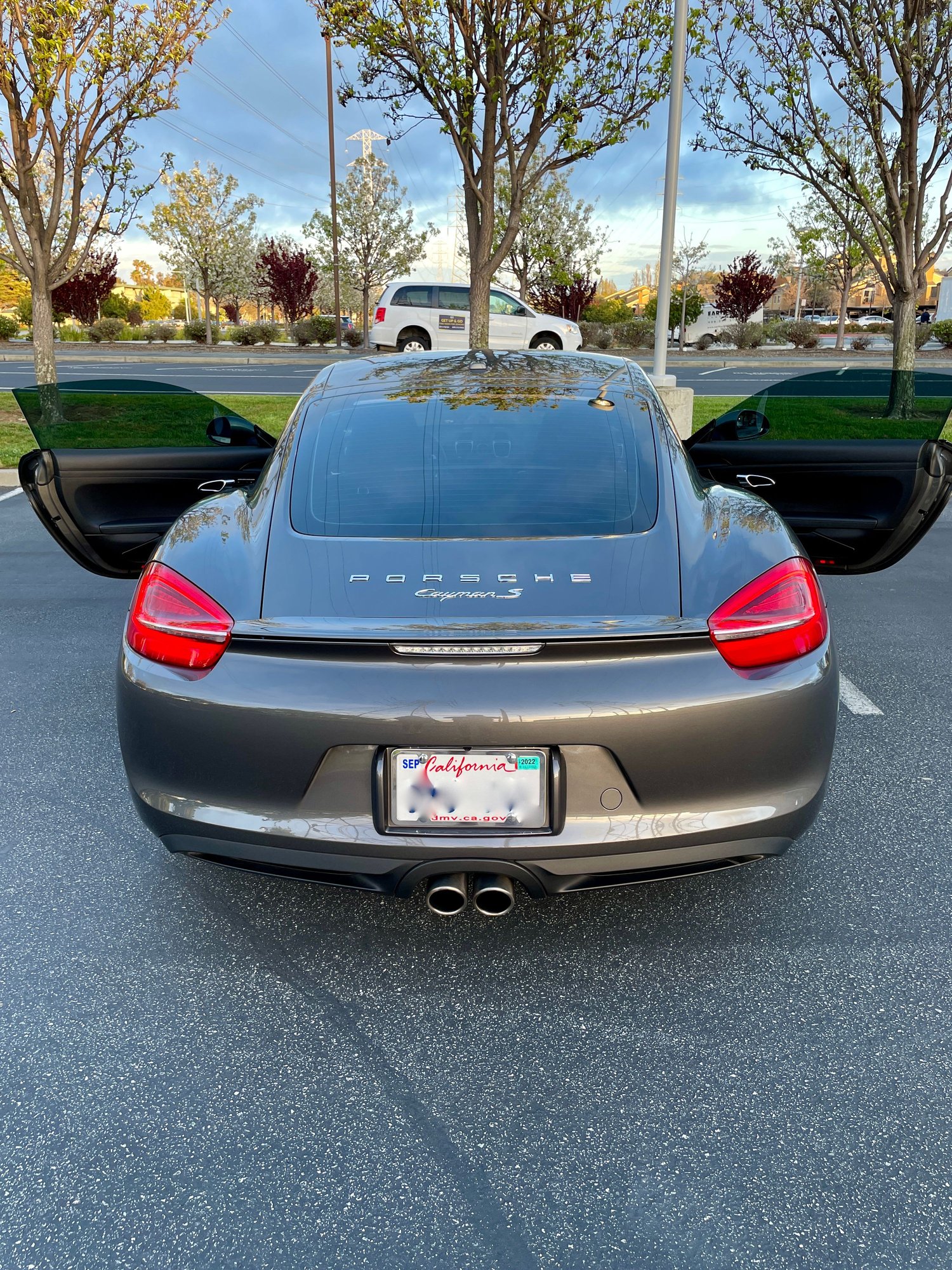 2016 Porsche Cayman - '16 Cayman S in immaculate condition - Used - VIN WP0AB2A80GK185101 - 34,300 Miles - 6 cyl - 2WD - Automatic - Coupe - Gray - Foster City, CA 94404, United States