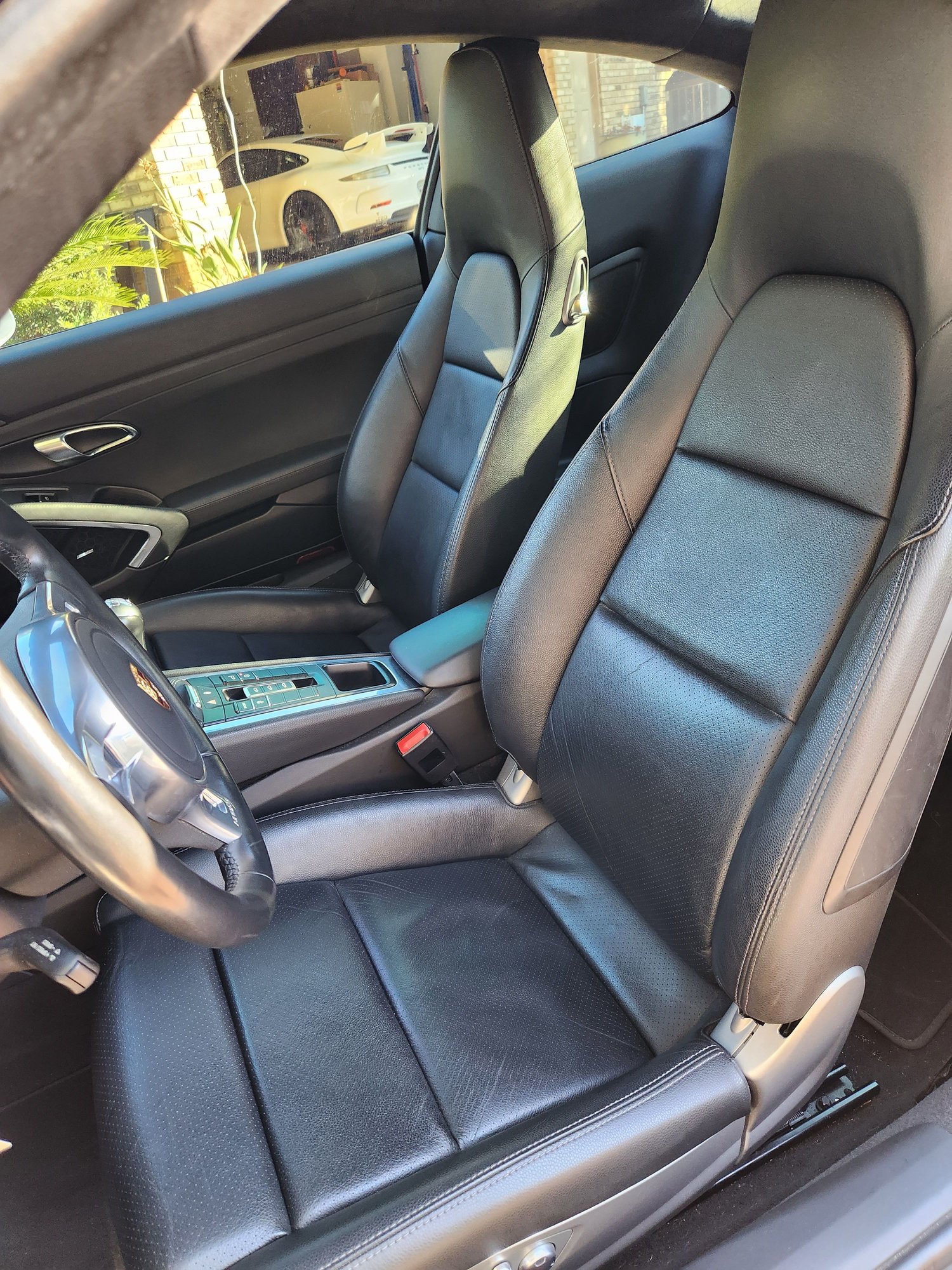2013 Porsche 911 - 2013 911 C2 Manual - Used - VIN WP0AA2A96DS107719 - 48,925 Miles - 6 cyl - 2WD - Manual - Coupe - White - Windermere, FL 34786, United States