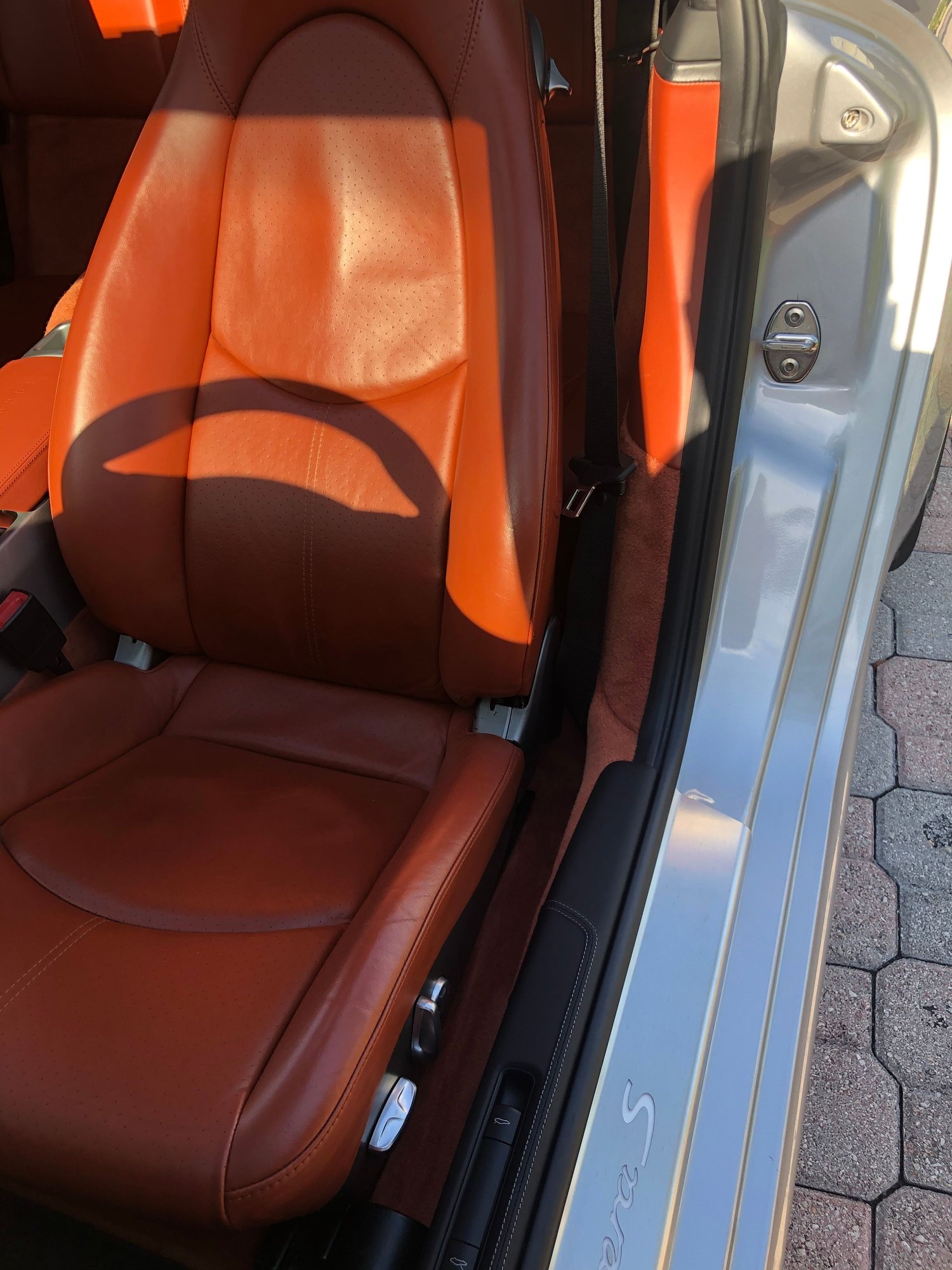 2006 Porsche 911 - Extremely well Spec’d and rare 2006 Carrera S manual - Used - VIN WP0AB29996S742843 - 87,250 Miles - 6 cyl - 2WD - Manual - Coupe - Silver - Boca Raton, FL 33432, United States